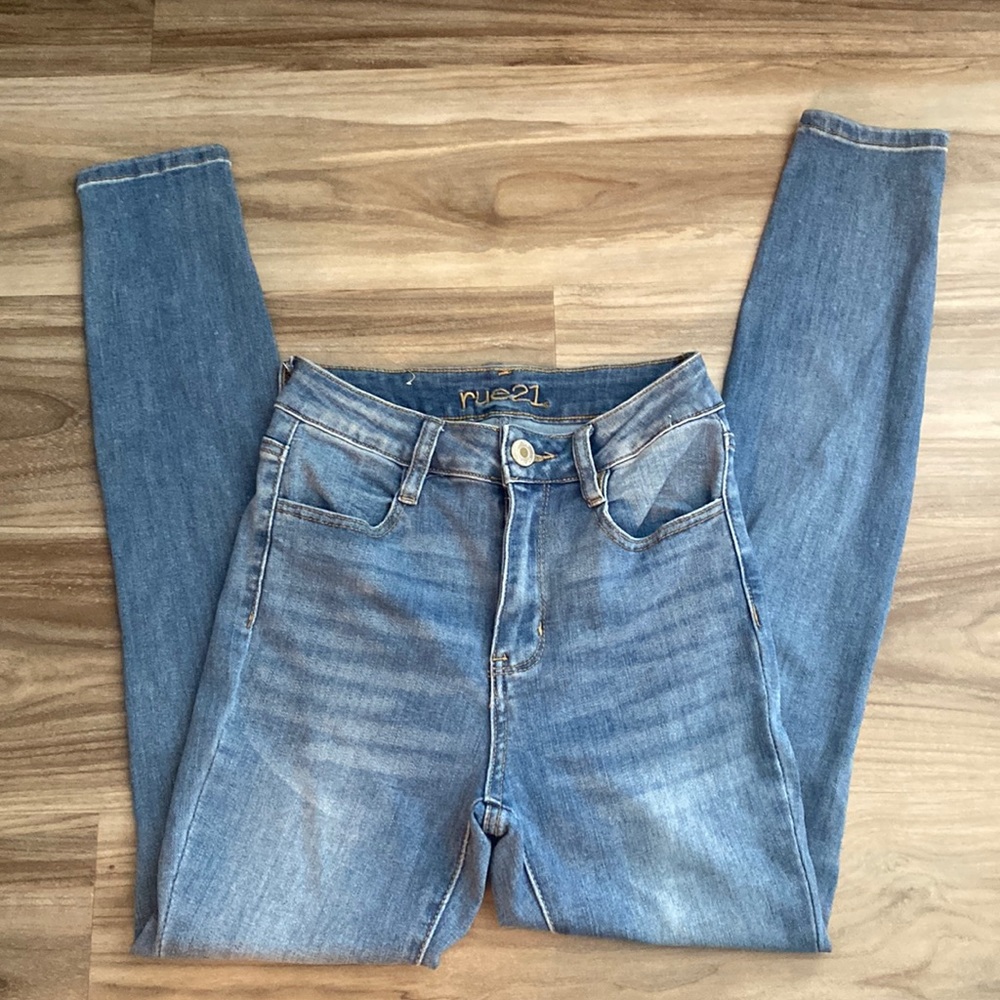Rue 21 high rise Jegging. - Picture 1 of 4
